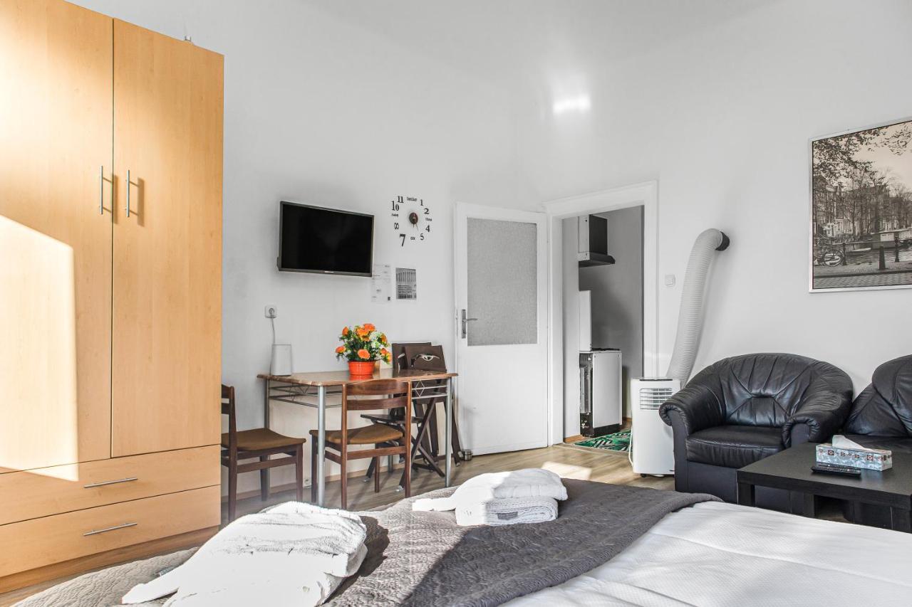 Appartamento Cozy 1Br Apt. Near Millenium Tower & Danube River Vienna Esterno foto